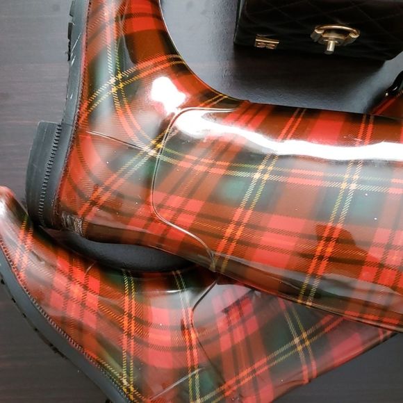 LAUREN by RALPH LAUREN plaid rain boots - Picture 4 of 14